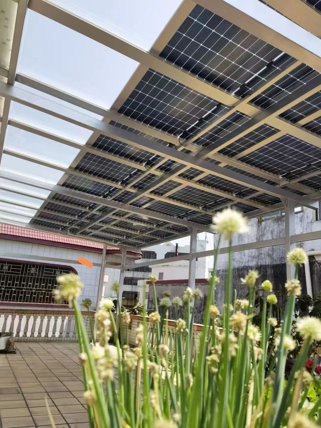 慈利别墅家用屋顶太阳能发电系统安装